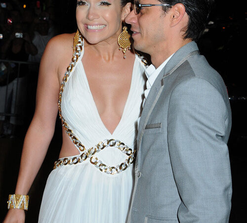 Jennifer Lopez With Marc Anthony (1 photo)