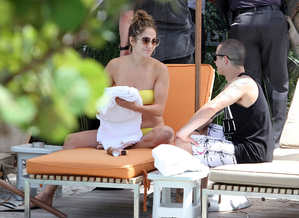 Jennifer Lopez Yellow Bikini Pool Miami