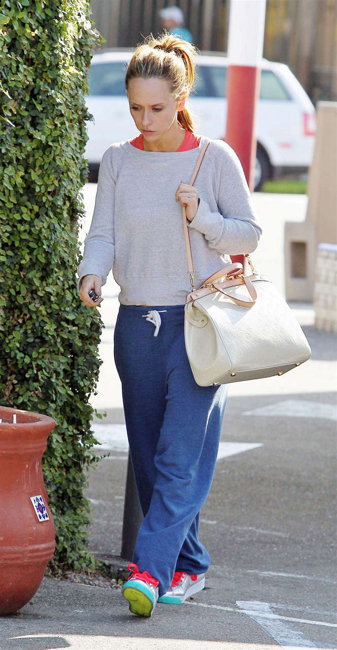 Jennifer Love Hewitt After Workout Los Angeles