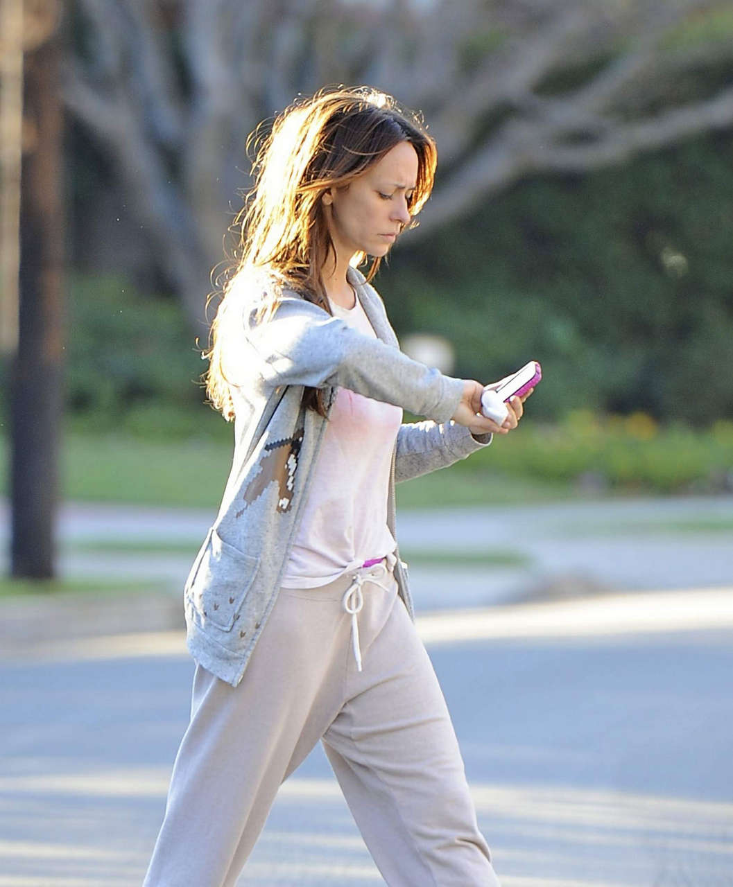Jennifer Love Hewitt Slippers Outand About Los Angeles