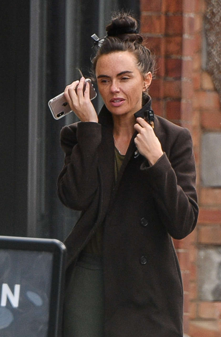 Jennifer Metcalfe Out About Manchester