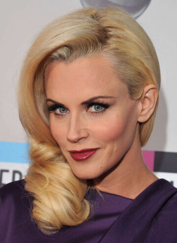 Jenny Mccarthy 39th Annual American Music Awards Los Angeles