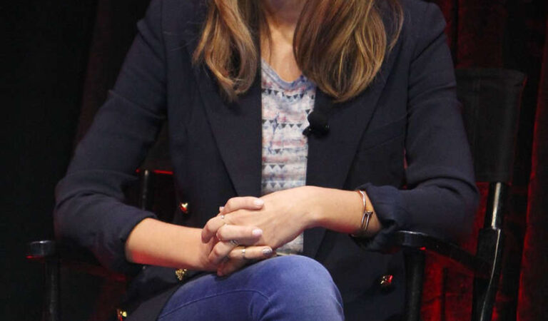 Jessica Alba An Honest Conversation Panel New York (23 photos)
