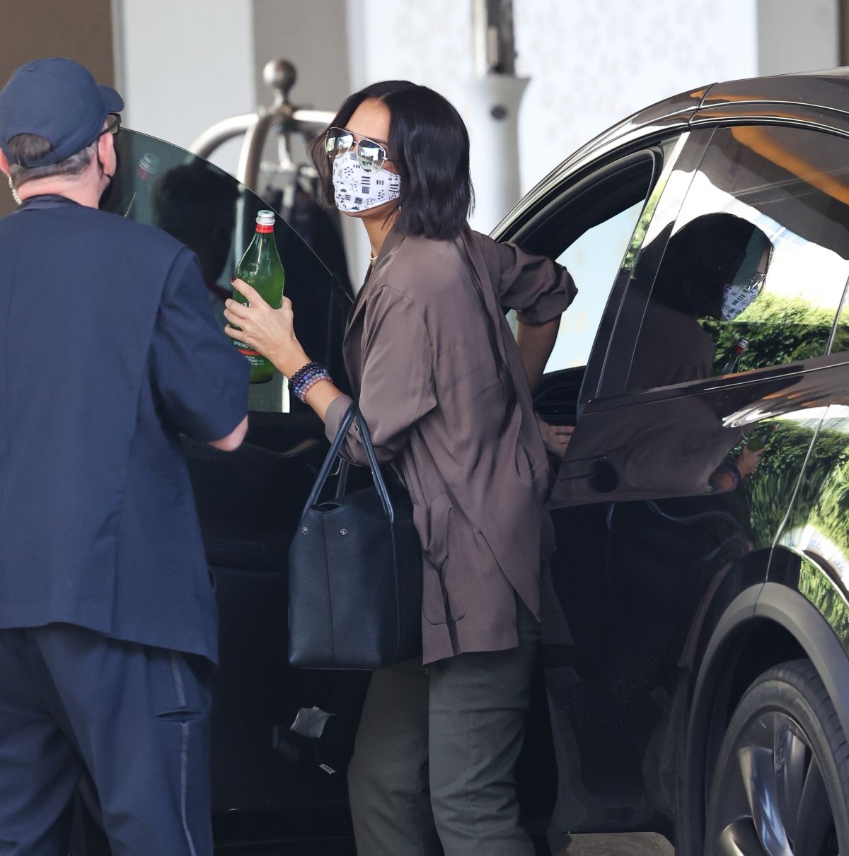 Jessica Alba Arrives Ritz Carlton Hotel Marina Del Rey