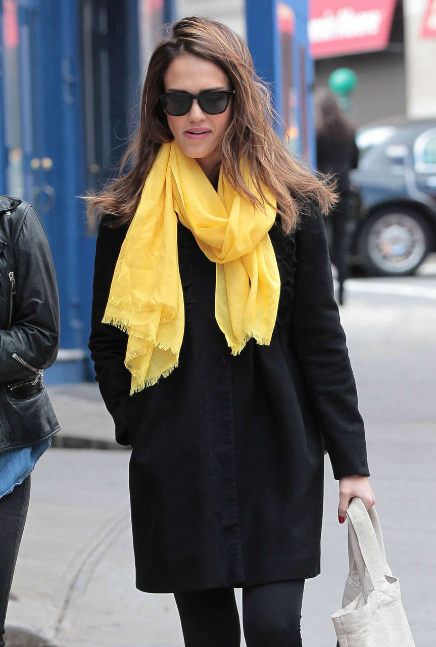 Jessica Alba Out About New York
