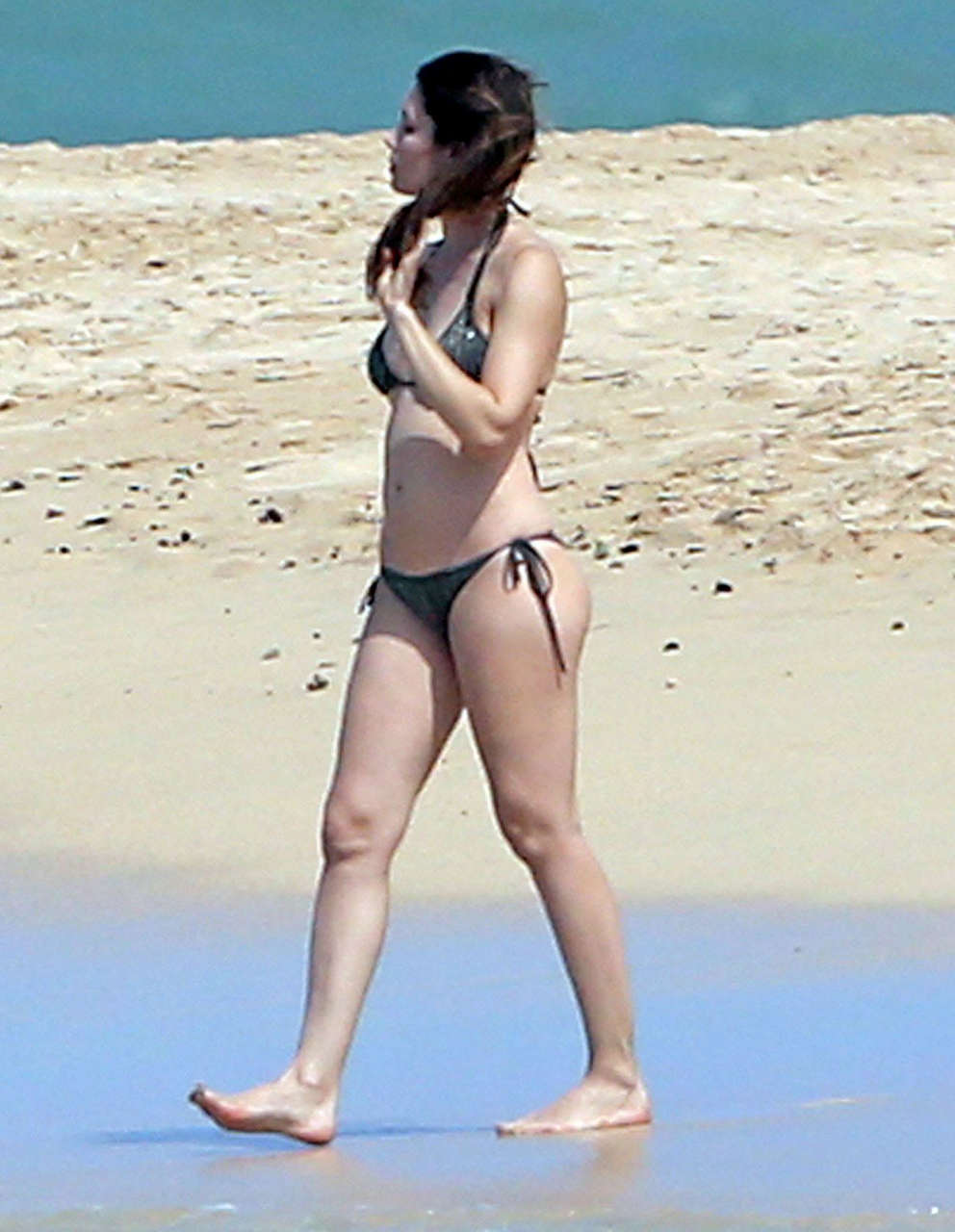 Jessica Biel Bikini Beach Maui