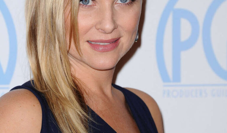 Jessica Capshaw 23rd Annual Producers Guild Awards Beverly Hills (5 photos)