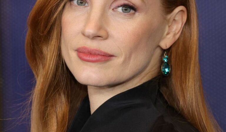 Jessica Chastain 94th Annual Oscars Nominees Luncheon (10 photos)