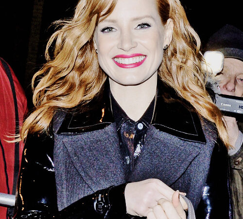 Jessica Chastain Arriving At The Daily Show With (2 photos)