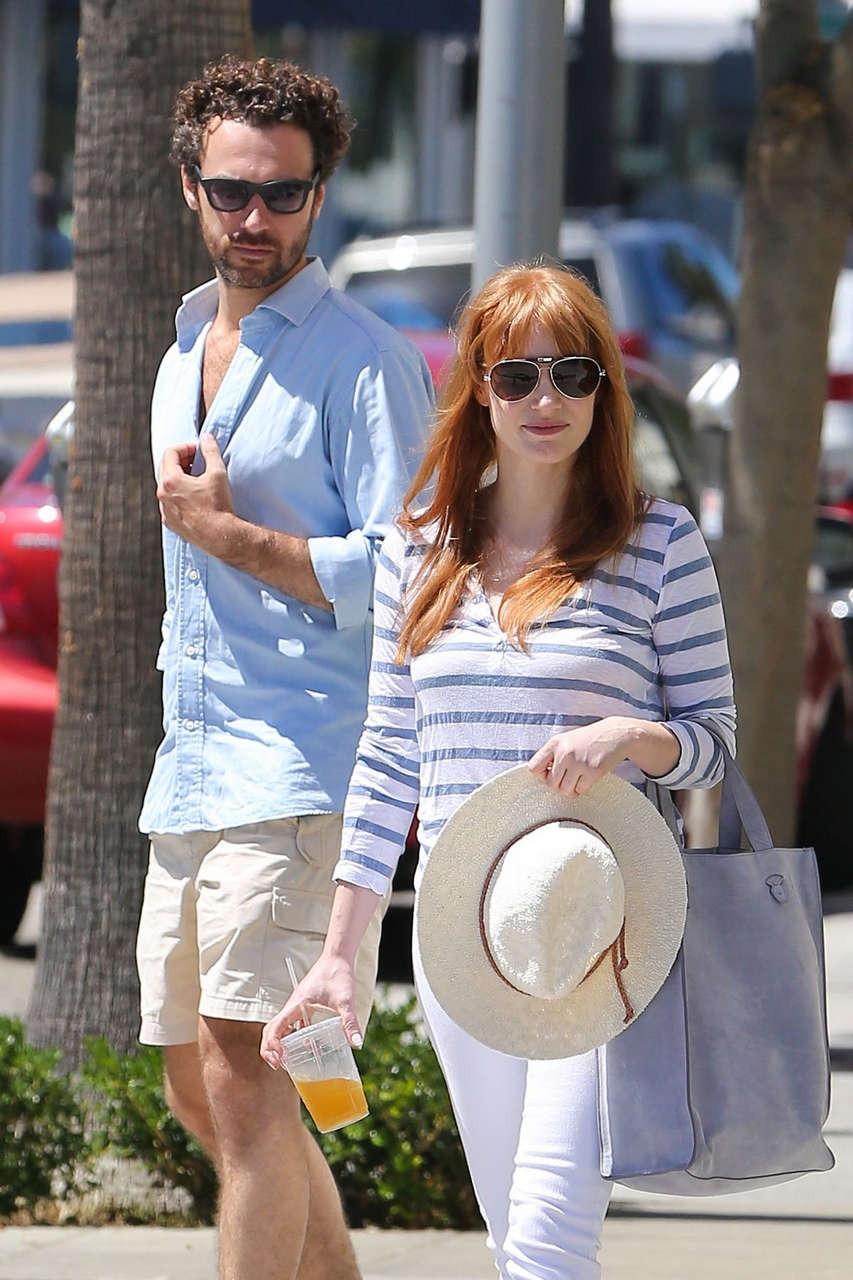 Jessica Chastain Oout About Beverly Hills