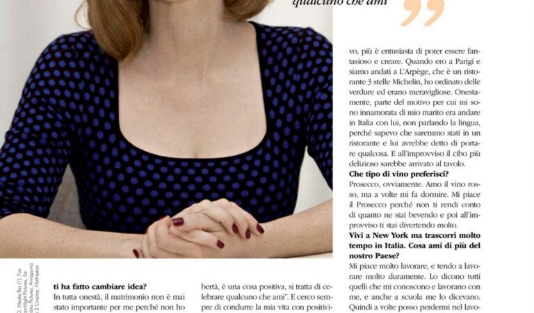 Jessica Chastain Voila Magazine December (8 photos)