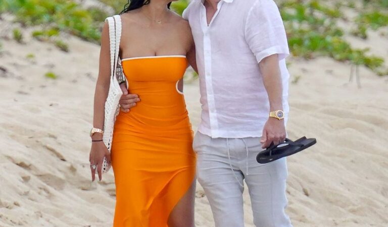 Jessica Ledon And David Guetta Out On Beach St Barths (10 photos)