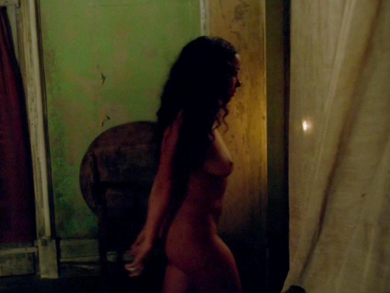 Jessica Parker Kennedy Nude