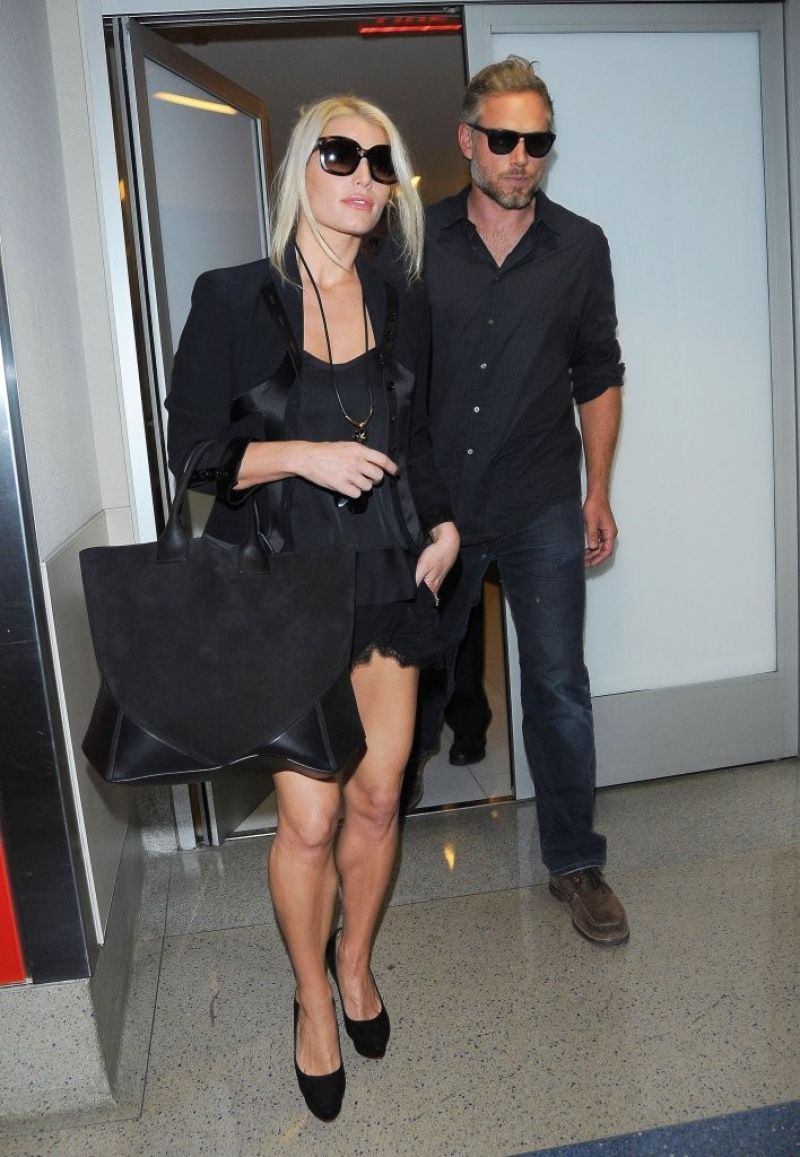 Jessica Simpson Arrives Los Angeles International Airport