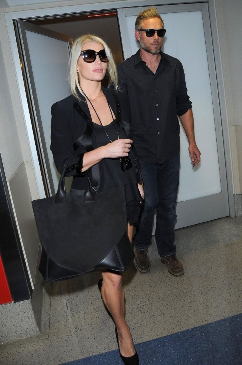 Jessica Simpson Arrives Los Angeles International Airport