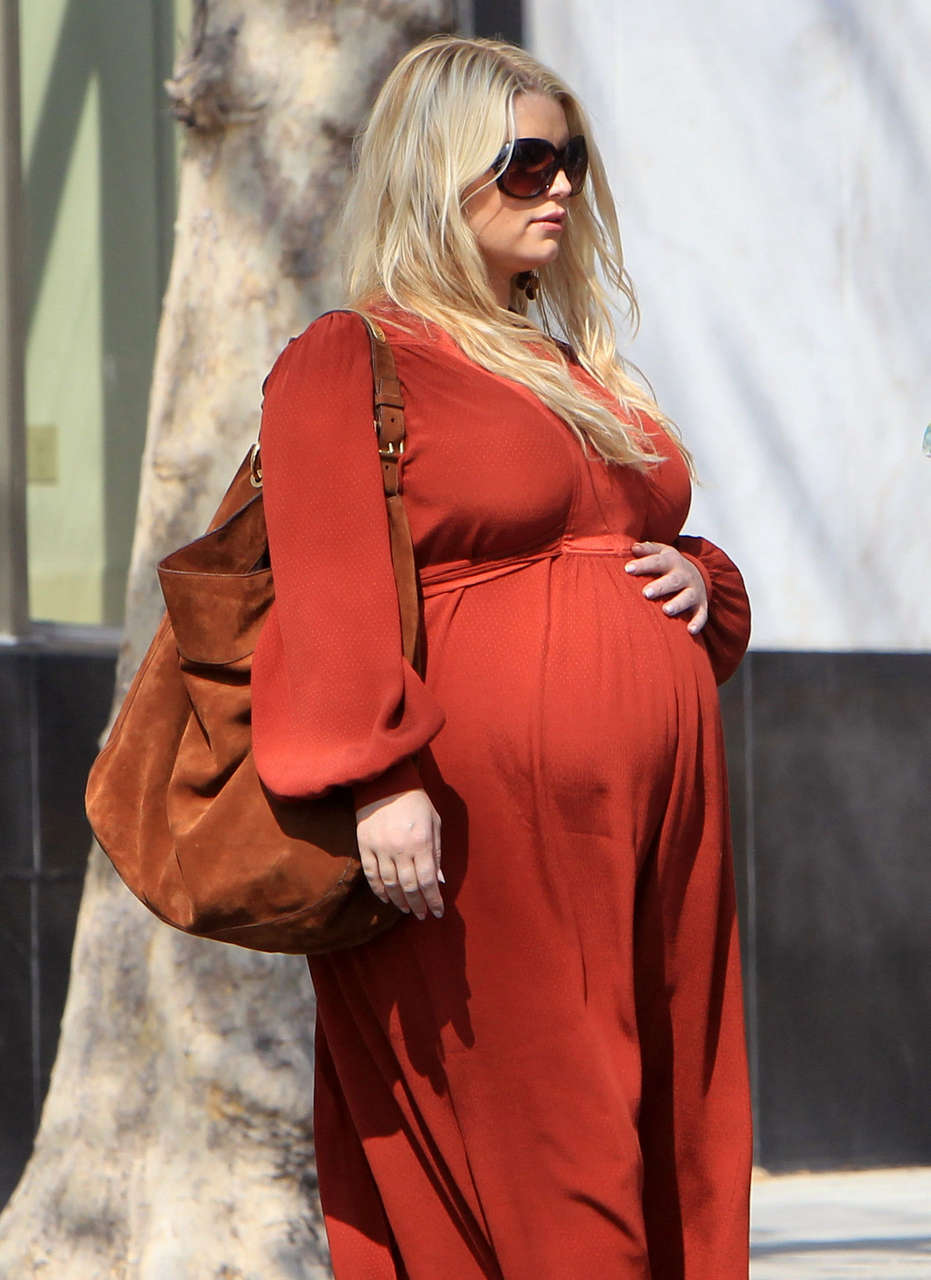 Jessica Simpson Out About Beverly Hills