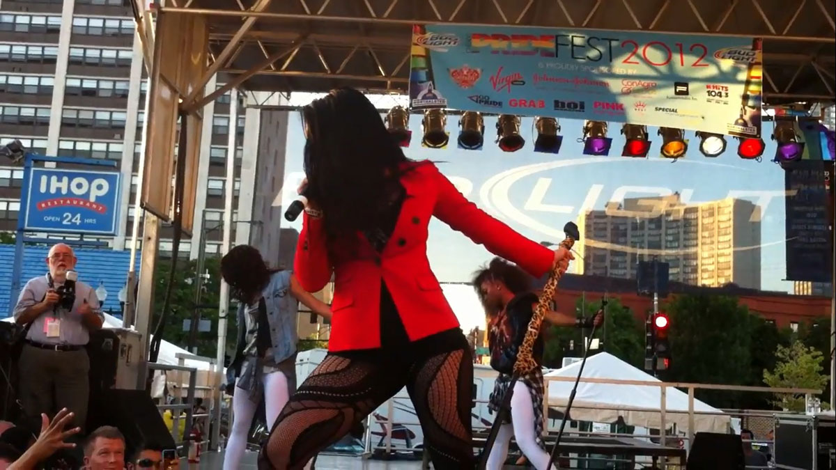 Joanna Jojo Levesque Performs Chicago Pride Event