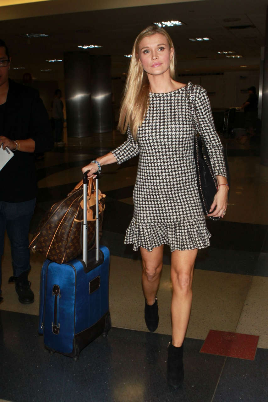 Joanna Krupa Arrive Lax Airport Los Angeles