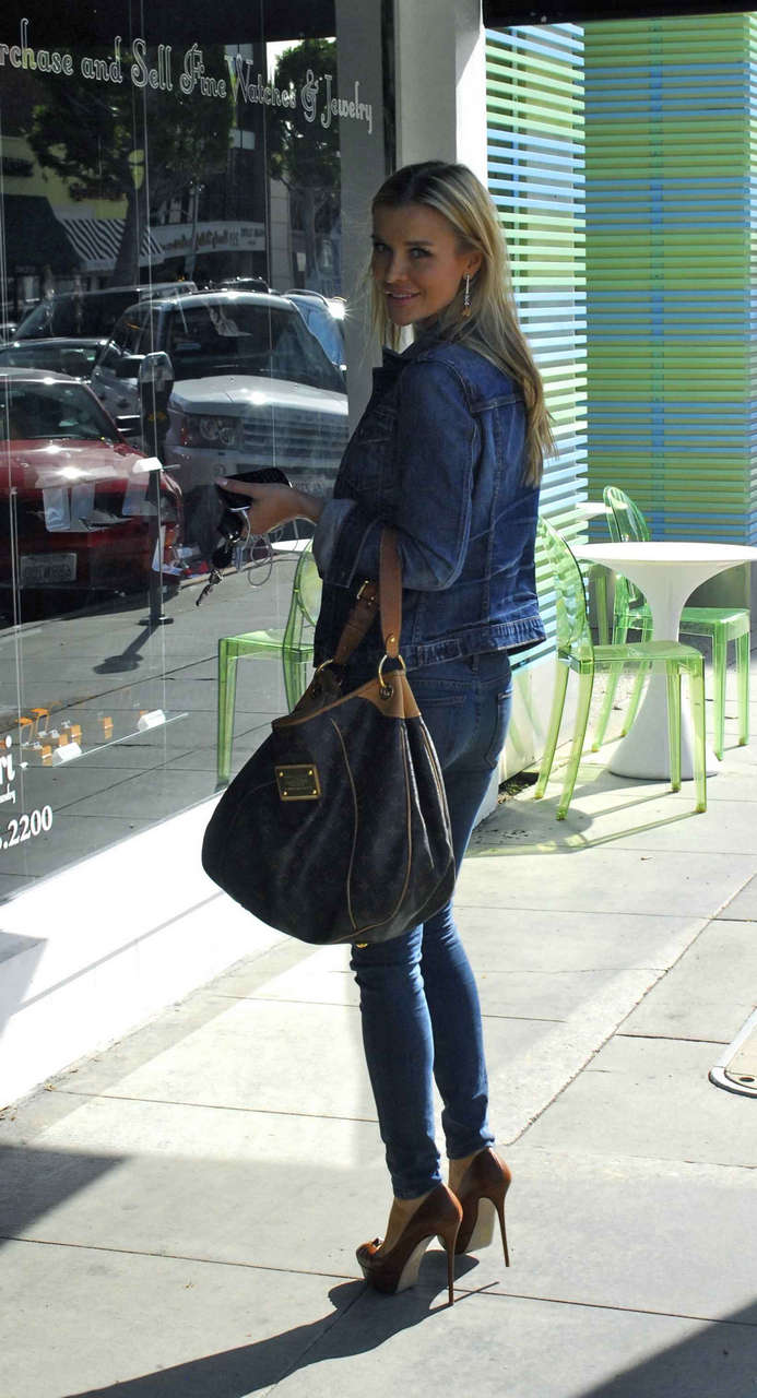 Joanna Krupa Jeans Out About Beverly Hills