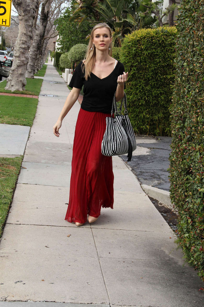 Joanna Krupa Out About Beverly Hills