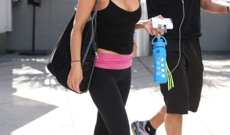 Joanna Krupa Tights Heading Gym Los Angeles (18 photos)