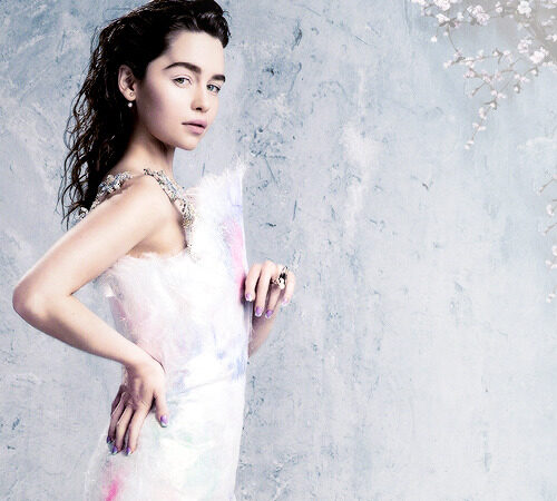Joekeerys Emilia Clarke In Flare Magazine (2 photos)