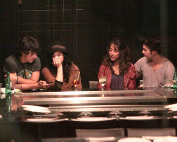 Jonas Brothers With Demi And Danielle Double