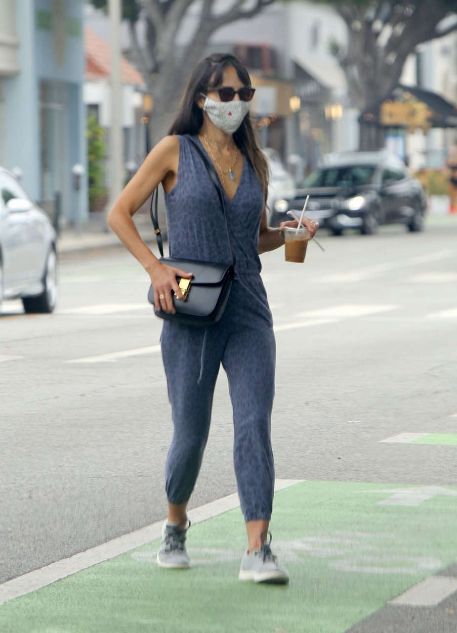 Jordana Brewster Out About Los Angeles