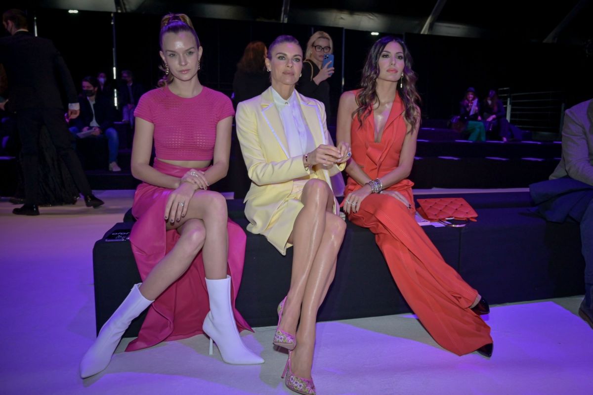 Josephine Skriver Genny Fashion Show Milan
