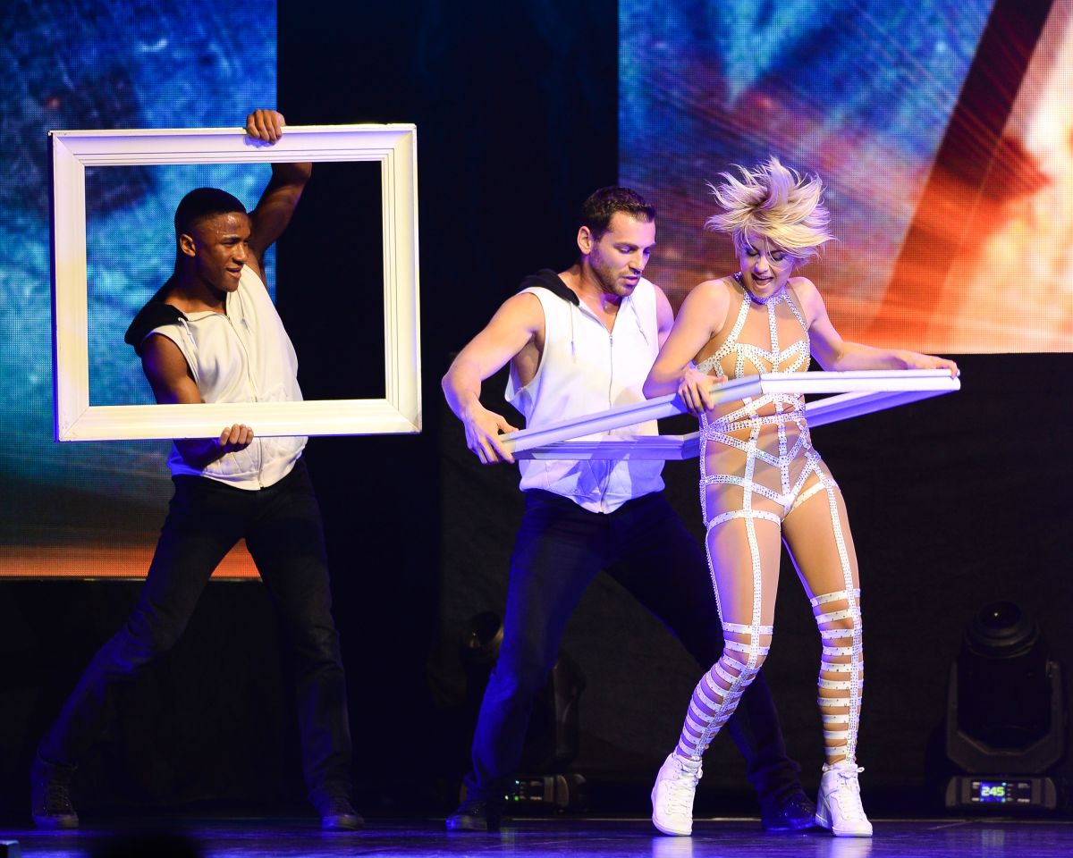 Juianne Hough Performs Dance Show Florida