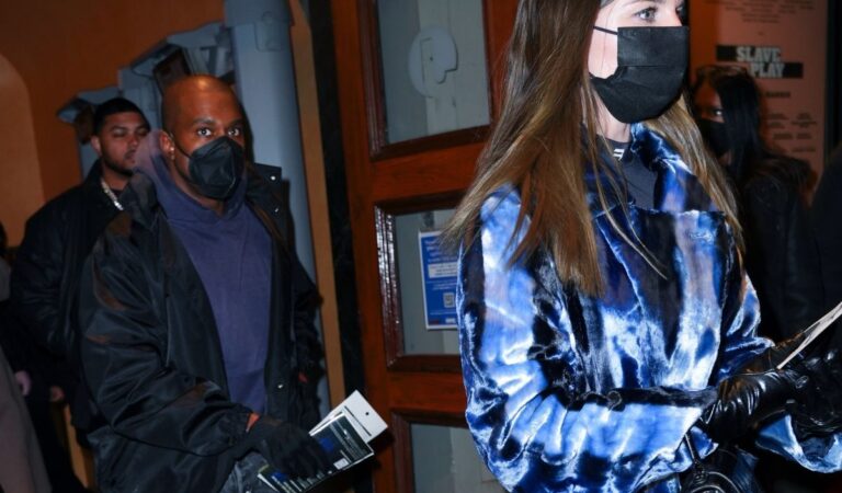 Julia Fox And Kanye West Out For Dinner Carbone New York (5 photos)