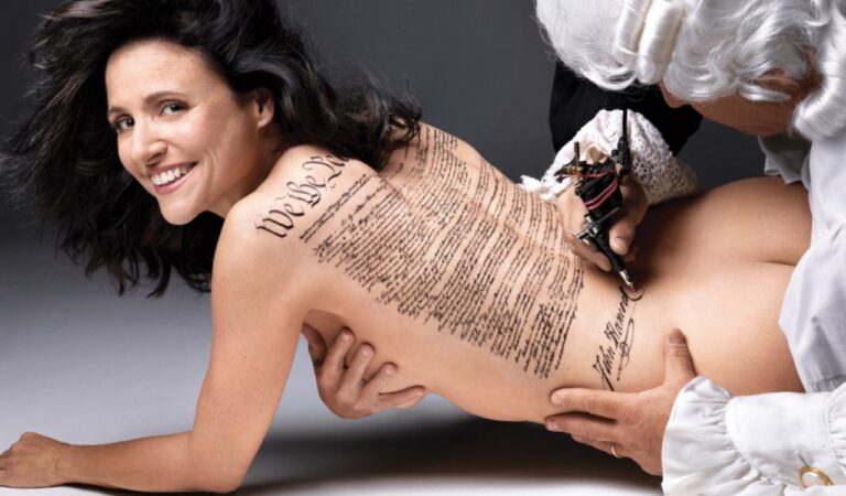 Julia Louis Dreyfus Is One Of The Sexiest Cougars Hot (1 photo)