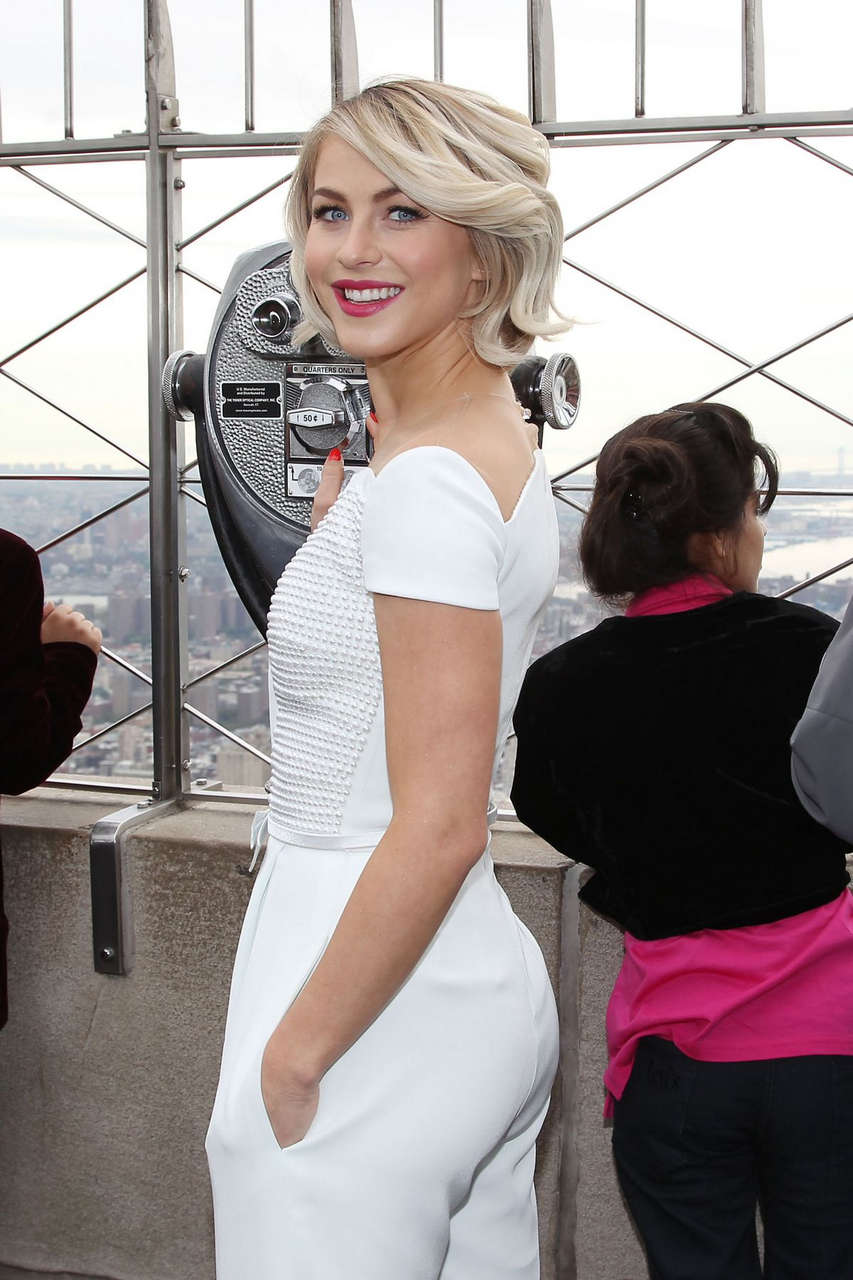 Julianne Hough Empire State Building New York