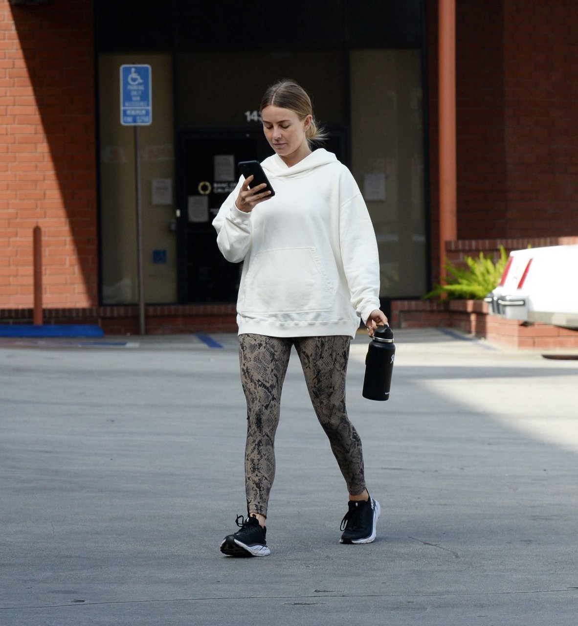 Julianne Hough Leaves Gym Los Angeles