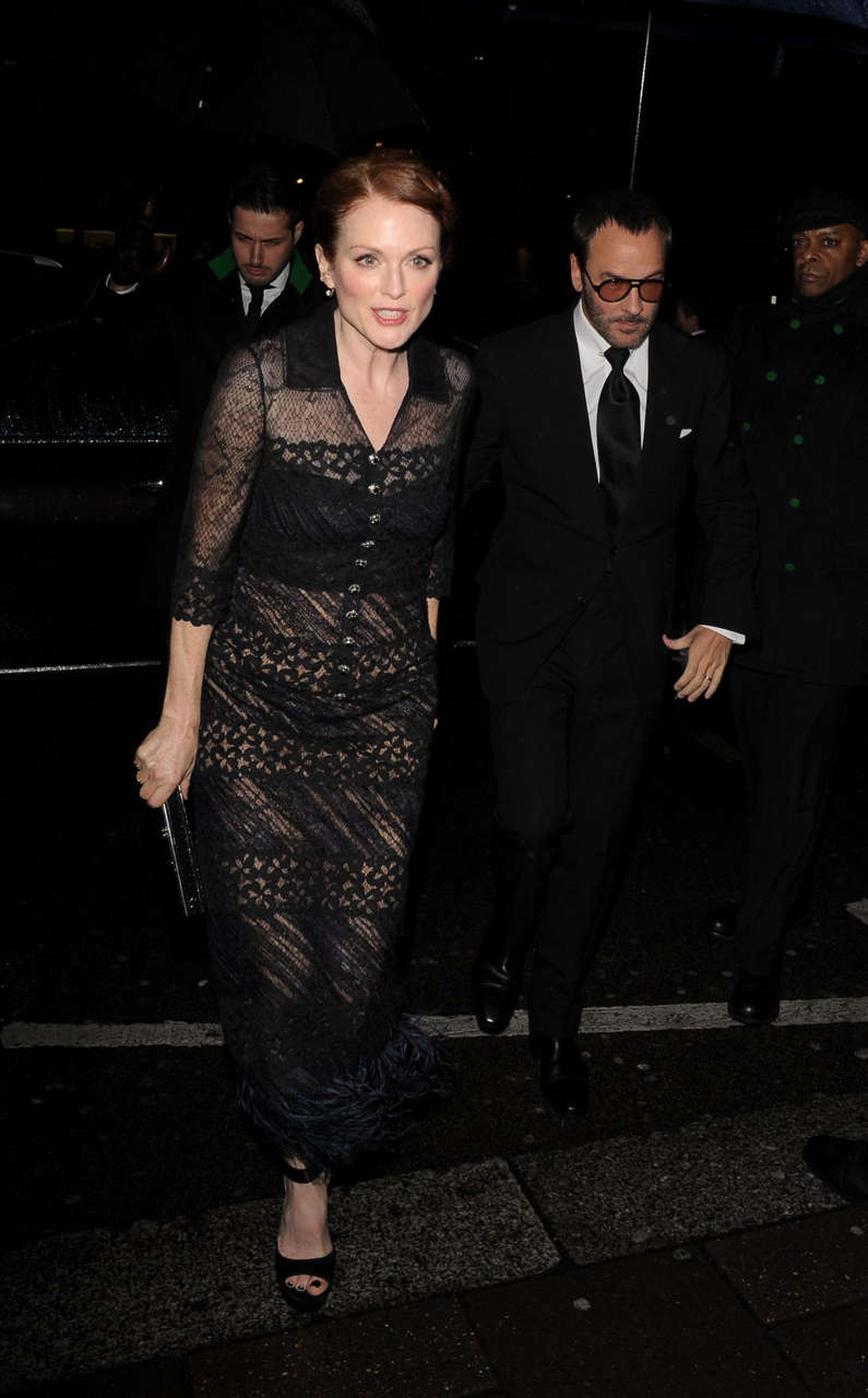 Julianne Moore Arrives Charles Finch Pre Bafta Party London