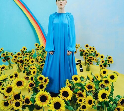 Julianne Moore Photographed By Tim Walker For W (1 photo)