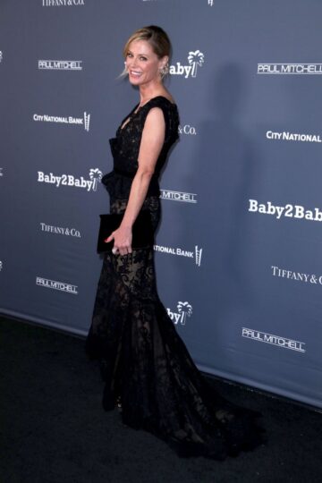 Julie Bowen Baby2baby 10 Year Gala Los Angeles