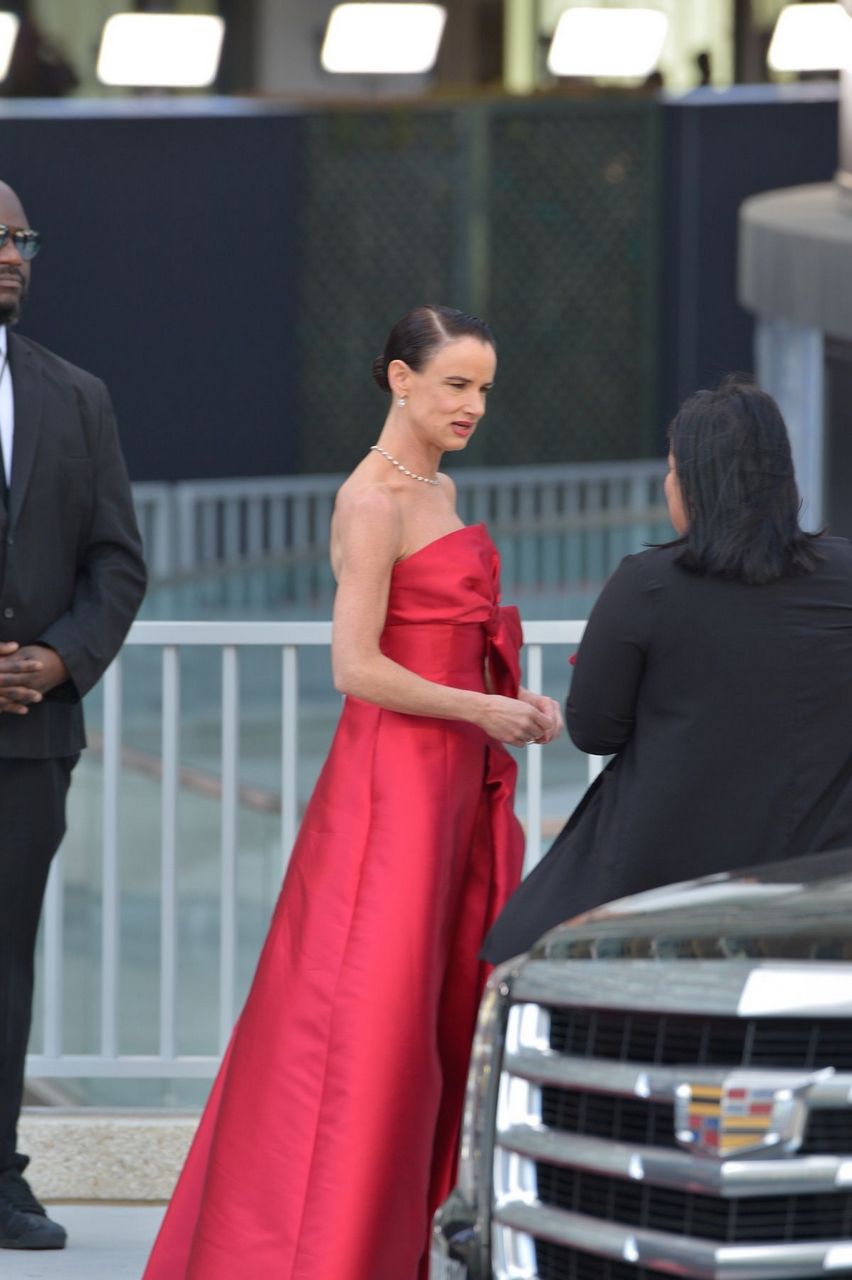 Juliette Lewis Arrives Critics Choice Awards Los Angeles