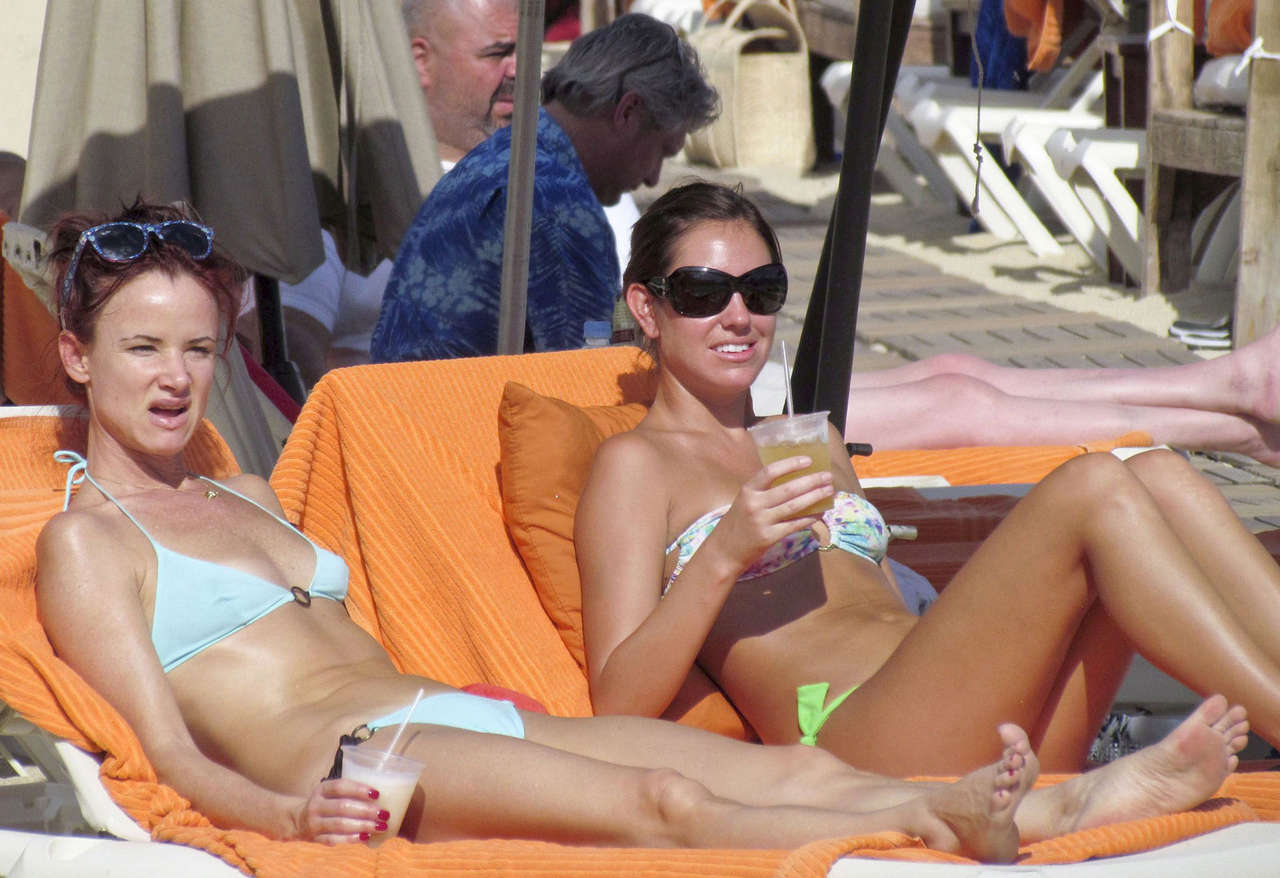 Juliette Lewis Bikini Candd Los Cabos Mexico