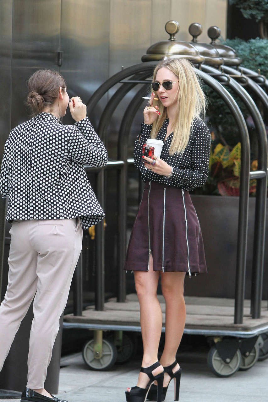 Juno Temple Arrives Her Hotel New York