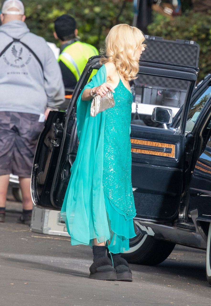 Juno Temple On The Set Of The Offer Los Angeles