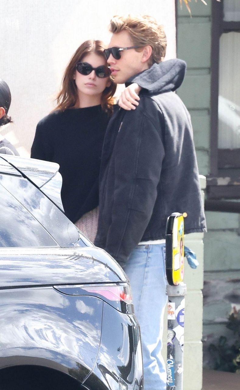 Kaia Gerber And Austin Butler Out For Lunch Los Feliz