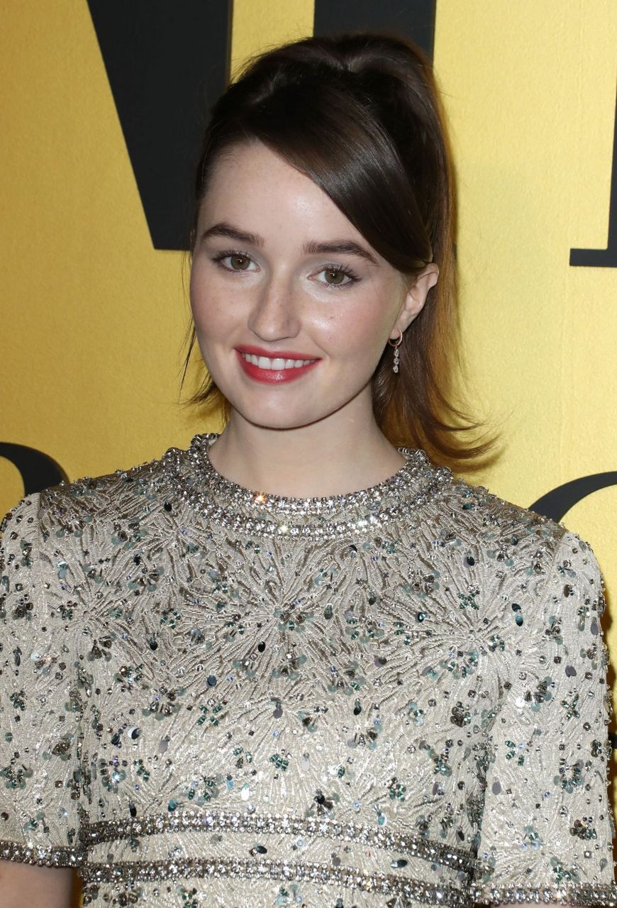 Kaitlyn Dever Vanities Party Night For Young Hollywood Los Angeles