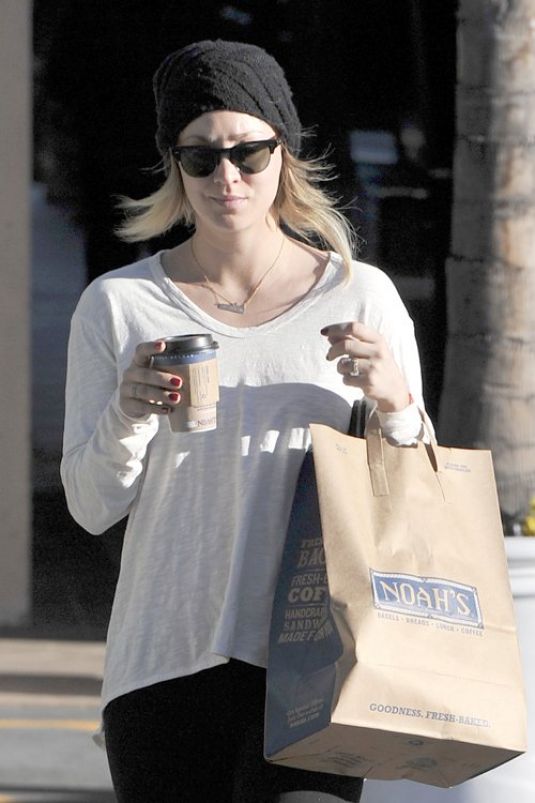 Kaley Cuoco Out Shopping Los Angeles