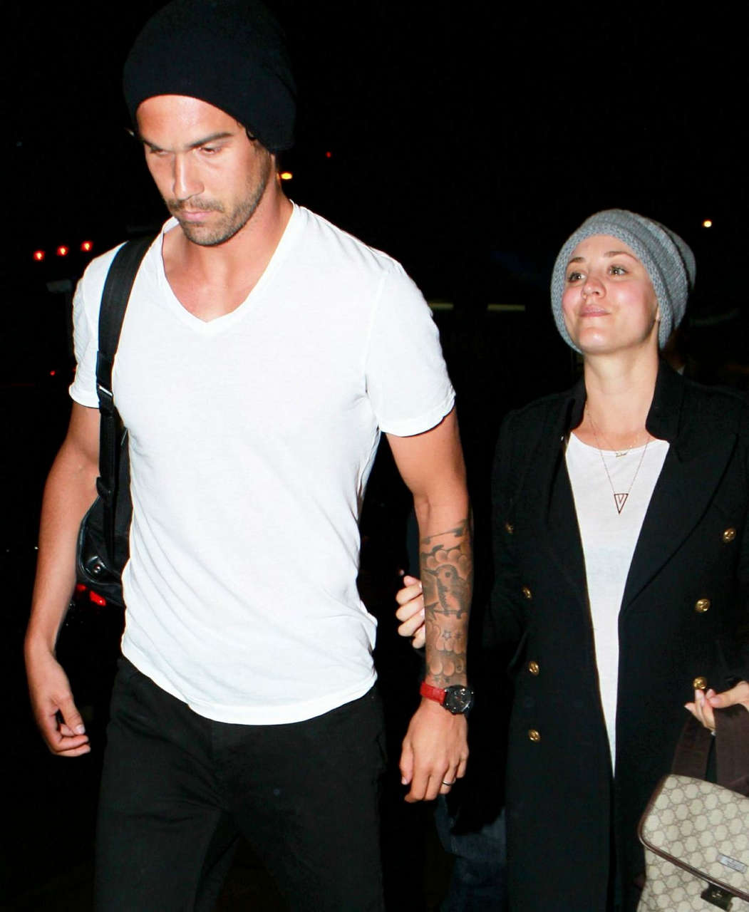 Kaley Cuoco Ryan Sweeting Arrives Lax Airport Los Angeles