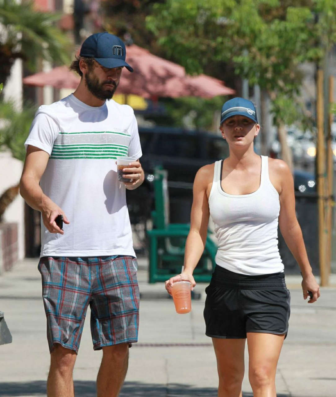 Kaley Cuoco Ryan Sweeting Out For Lunch Los Angeles