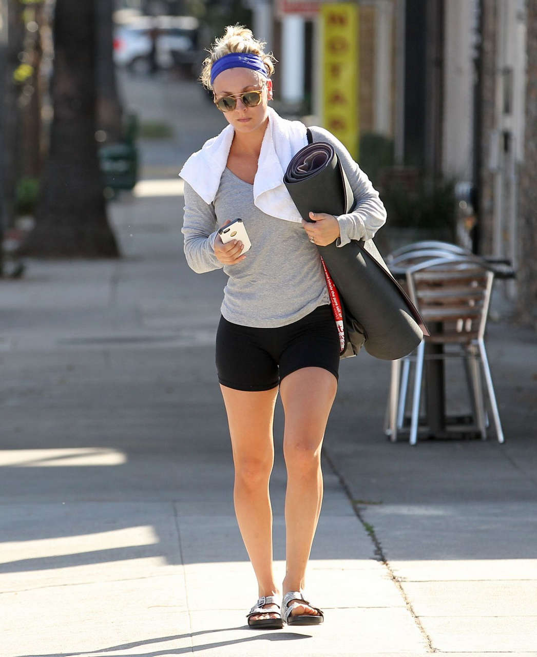 Kaley Cuoco Tight Shorts Leaves Gym Los Angeles