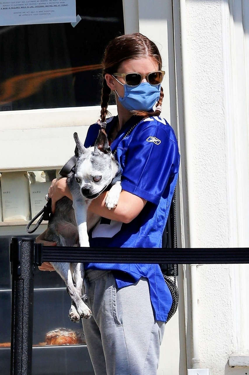Kata Mara Out With Her Dog Los Angeles