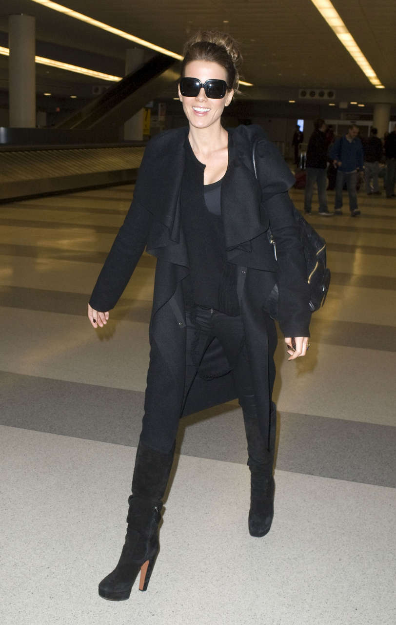 Kate Beckinsale Lax Airpot Los Angeles