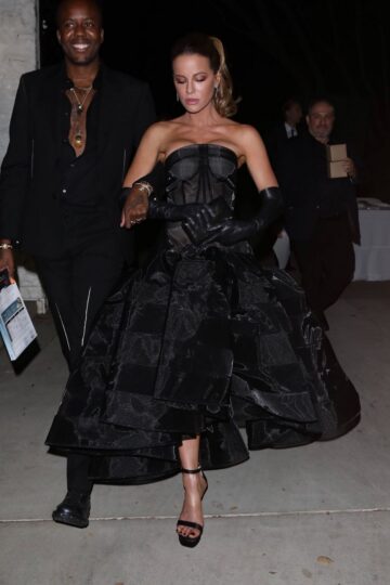Kate Beckinsale Leaves Paris Hilton S Wedding Party Beverly Hills